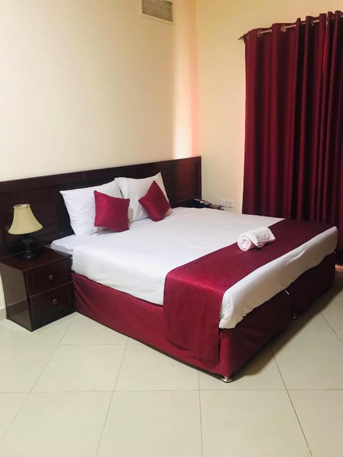 Al Reem Hotel Apartments ชาร์จาห์ ภายนอก รูปภาพ