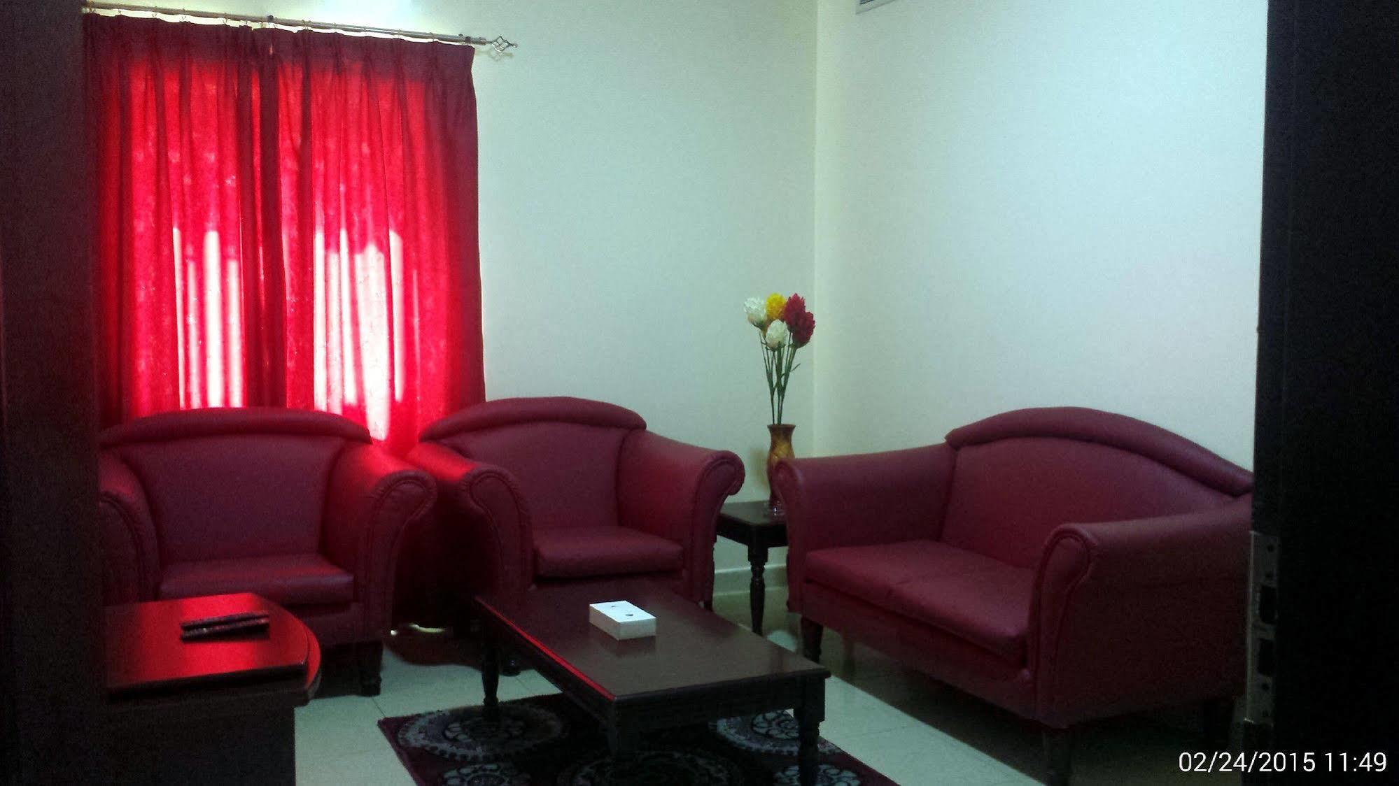 Al Reem Hotel Apartments ชาร์จาห์ ภายนอก รูปภาพ