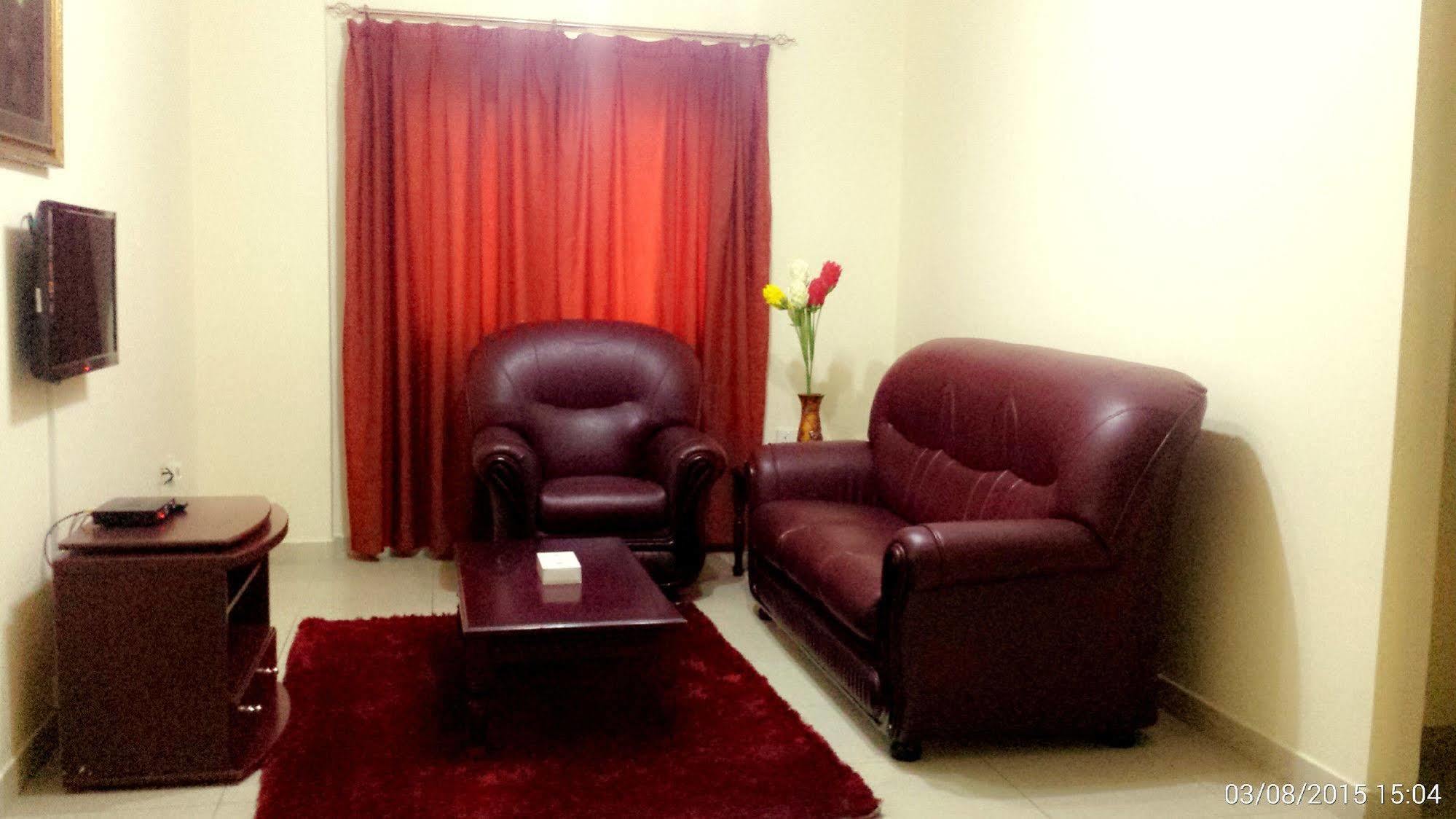 Al Reem Hotel Apartments ชาร์จาห์ ภายนอก รูปภาพ