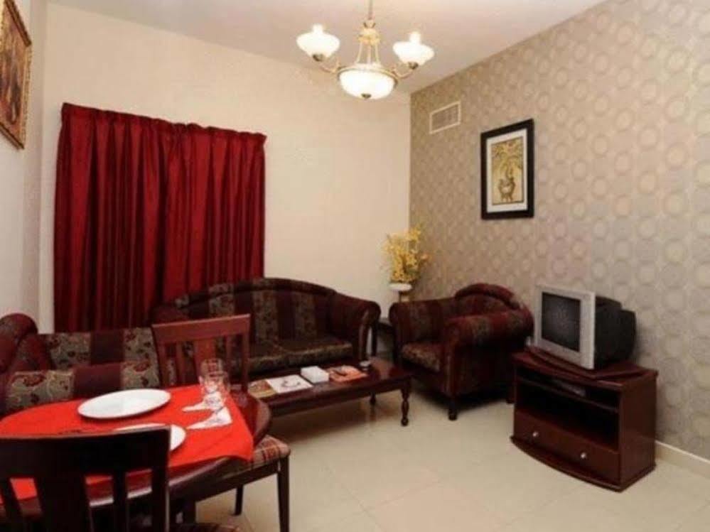 Al Reem Hotel Apartments ชาร์จาห์ ภายนอก รูปภาพ